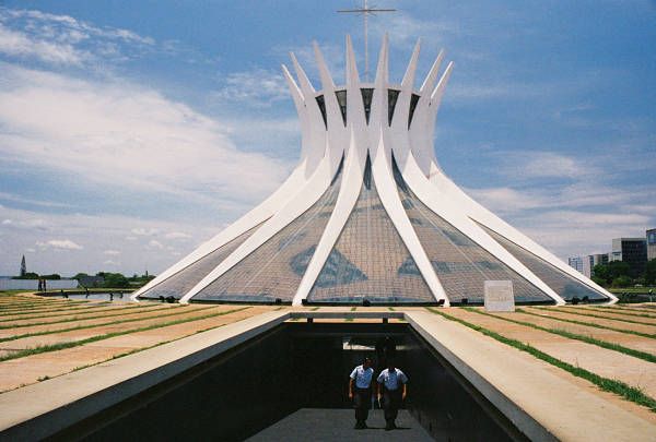 origen-e-historia-de-la-catedral-de-brasilia